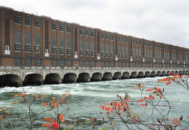 極端天氣殃及加拿大水力發(fā)電，“水電出口大國(guó)”向美國(guó)買電