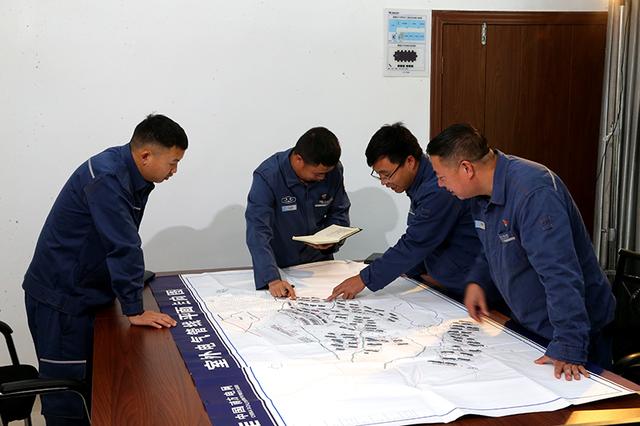 貴州興義供電局研發(fā)“智電擎鋒”機(jī)器人，實(shí)現(xiàn)營配協(xié)同新突破
