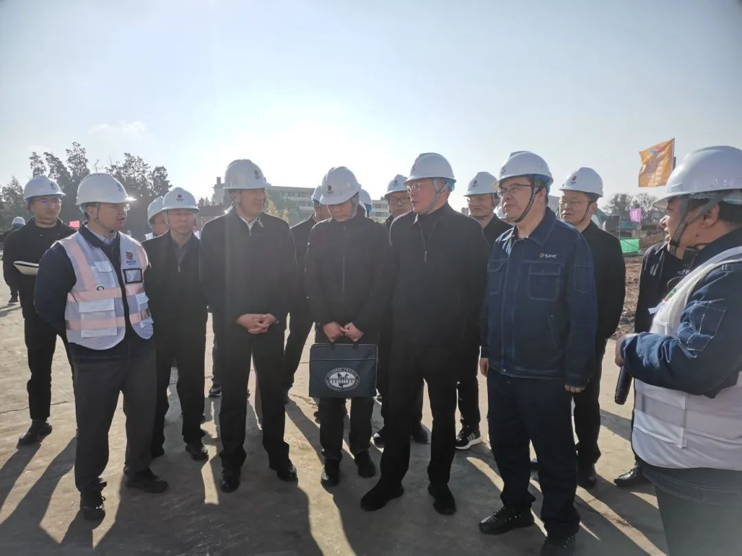 云南省能源局局長陳杰到云南國際陸良項目現(xiàn)場調研
