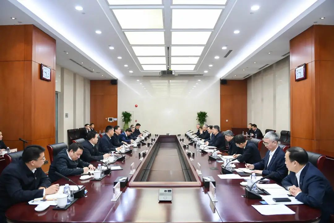 華能集團(tuán)董事長(zhǎng)、黨組書記溫樞剛會(huì)見中國(guó)安能董事長(zhǎng)陳奕輝、總經(jīng)理周慶豐